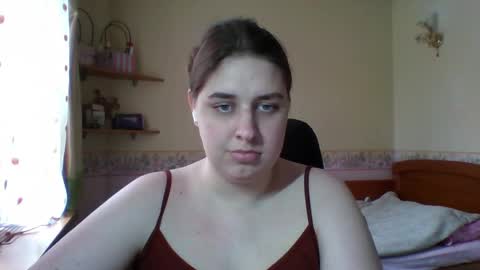 hess_luna_ online show from 04/03/26, 09:07