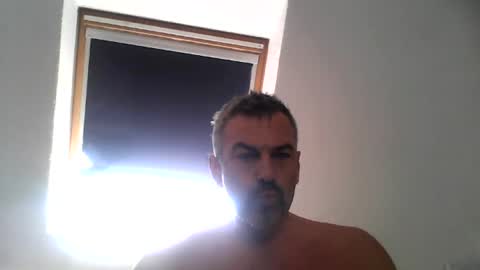 Snapshot of hessenboy_ffm chatting on 08/04/26, 10:51 hessenboy_ffm online show from 08/04/26, 10:51