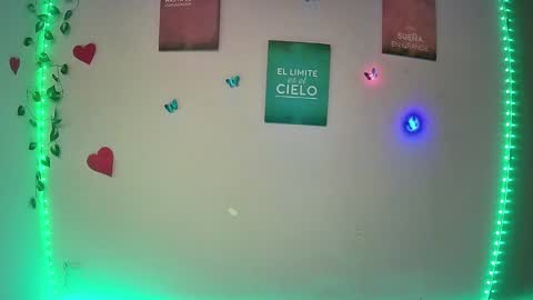 Snapshot of hestesiaxx chatting on 01/10/25, 01:21 Hestesiaxx online show from 01/10/25, 01:21