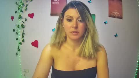 Snapshot of hestesiaxx chatting on 01/14/25, 02:08 Hestesiaxx online show from 01/14/25, 02:08