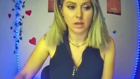 Snapshot of hestesiaxx chatting on 01/15/25, 01:12 Hestesiaxx online show from 01/15/25, 01:12