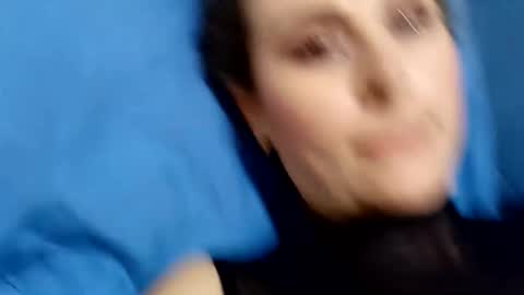 Snapshot of hestesiaxx chatting on 11/24/25, 03:39 Hestesiaxx online show from 11/24/25, 03:39