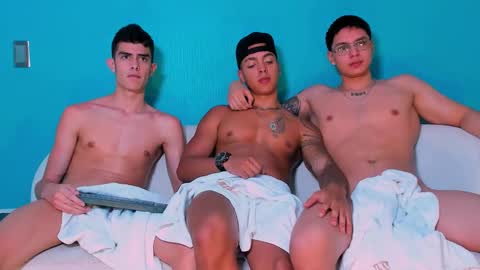 heteros men online show from 03/16/26, 02:06