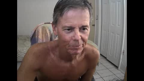 hewes1 online show from 10/05/25, 06:06