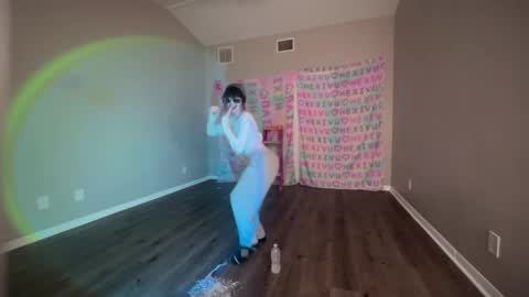 salem online show from 01/02/25, 04:09