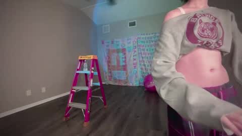 salem online show from 01/09/25, 01:08