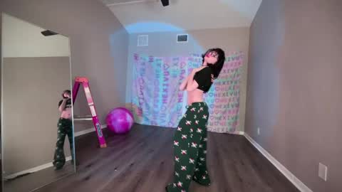 salem online show from 02/06/25, 06:51