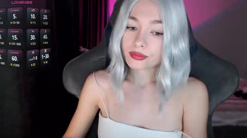  Nora  online show from 04/21/26, 07:03