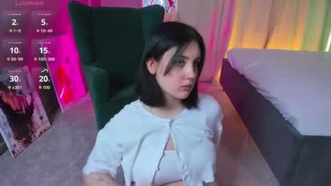 Tessa online show from 11/28/25, 11:35