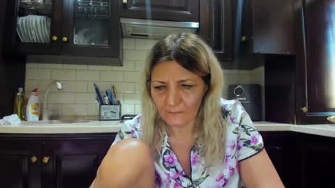 Snapshot of heyheygrey chatting on 01/09/25, 01:02 Heyheygrey online show from 01/09/25, 01:02