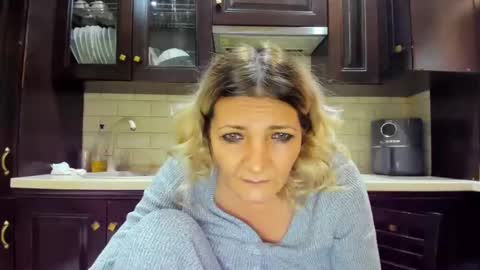 Snapshot of heyheygrey chatting on 01/26/25, 10:45 Heyheygrey online show from 01/26/25, 10:45