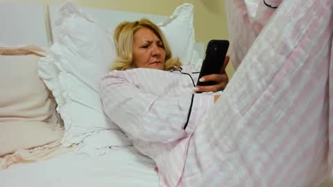 Snapshot of heyheygrey chatting on 03/09/25, 04:44 Heyheygrey online show from 03/09/25, 04:44