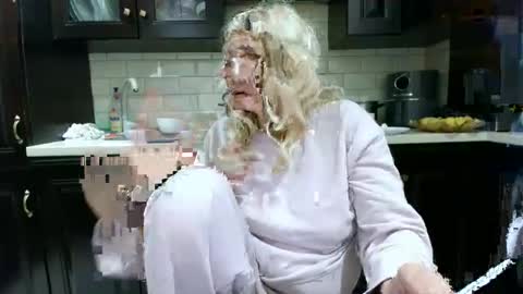 Heyheygrey online show from 11/16/25, 03:28