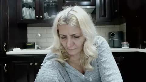 Heyheygrey online show from 02/25/26, 05:22