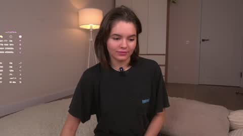 Snapshot of heyim_laura chatting on 07/11/26, 08:06 Laura online show from 07/11/26, 08:06
