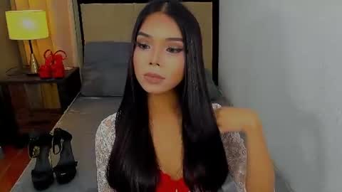 Snapshot of heyitsafira chatting on 07/16/26, 09:10 SAFIRA 3 online show from 07/16/26, 09:10