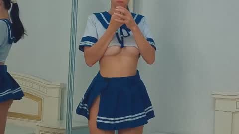 Snapshot of heyitsnaomi chatting on 07/26/26, 01:36 Naomi online show from 07/26/26, 01:36
