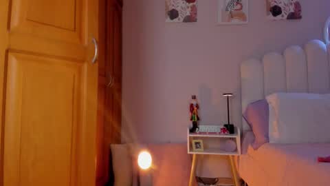 Martina Ricci Show schedule Monday to Friday 8am colombia time I work some weekends  online show from 12/17/25, 01:50