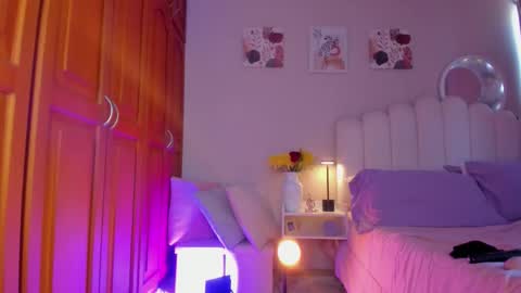 Martina Ricci Show schedule Monday to Friday 8am colombia time I work some weekends  online show from 03/09/26, 03:05