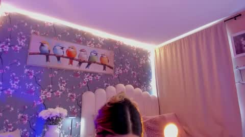 Snapshot of heymartina chatting on 05/10/26, 03:17 Martina Ricci Show schedule Monday to Friday 8am colombia time I work some weekends online show from 05/10/26, 03:17