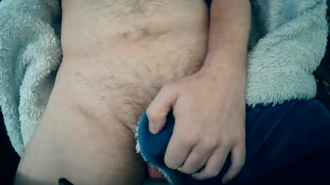 Snapshot of heyoooo99 chatting on 12/04/25, 07:22 heyoooo99 online show from 12/04/25, 07:22