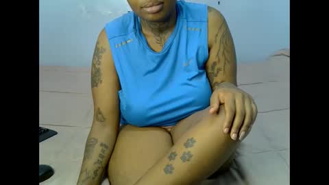 heyybanan online show from 02/13/25, 08:59