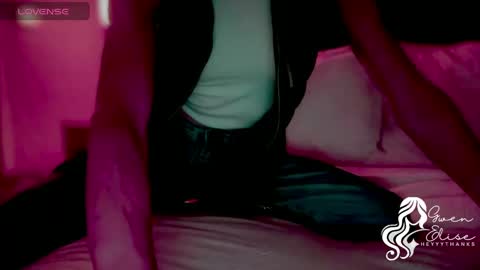 Snapshot of heyyythanks chatting on 11/04/25, 01:48 Gwen Elise online show from 11/04/25, 01:48