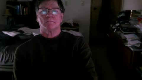 Snapshot of hg99too chatting on 12/10/24, 03:22 hg99too online show from 12/10/24, 03:22