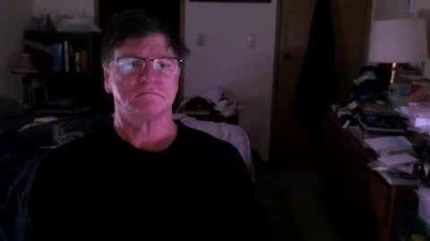 Snapshot of hg99too chatting on 12/11/24, 02:33 hg99too online show from 12/11/24, 02:33