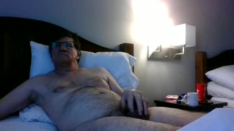 Snapshot of hg99too chatting on 01/18/25, 05:48 hg99too online show from 01/18/25, 05:48