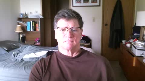 Snapshot of hg99too chatting on 02/17/25, 05:43 hg99too online show from 02/17/25, 05:43