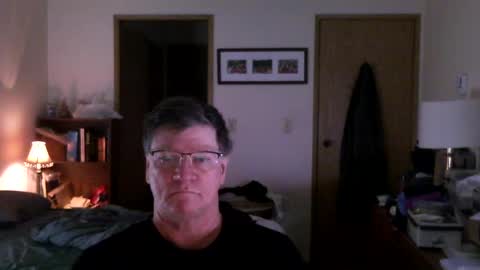 Snapshot of hg99too chatting on 02/18/25, 02:16 hg99too online show from 02/18/25, 02:16