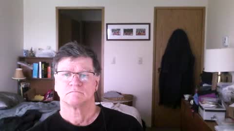 Snapshot of hg99too chatting on 02/18/25, 05:21 hg99too online show from 02/18/25, 05:21