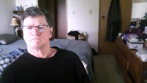 Snapshot of hg99too chatting on 02/19/25, 05:38 hg99too online show from 02/19/25, 05:38