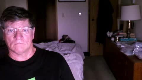 Snapshot of hg99too chatting on 09/24/25, 01:47 hg99too online show from 09/24/25, 01:47