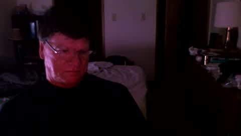 Snapshot of hg99too chatting on 10/07/25, 01:52 hg99too online show from 10/07/25, 01:52