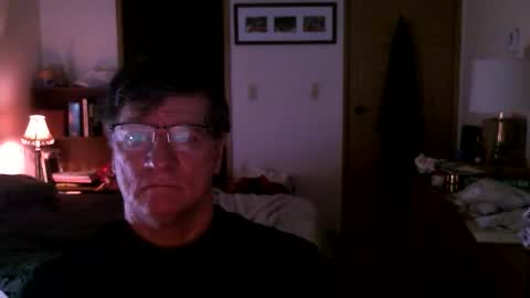 Snapshot of hg99too chatting on 10/16/25, 01:56 hg99too online show from 10/16/25, 01:56