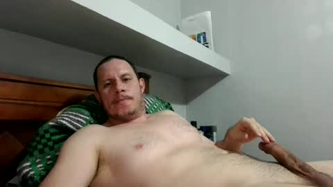 Snapshot of hhhcrh chatting on 06/19/26, 09:51 jafet online show from 06/19/26, 09:51