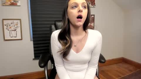 Paige online show from 01/16/25, 02:08