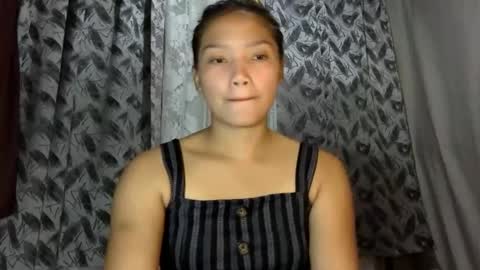 hi_there99 online show from 02/04/26, 10:32