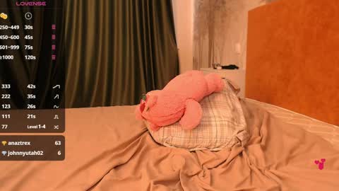 Hiaru online show from 01/06/25, 08:46