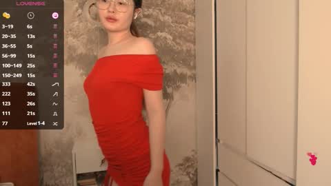 Hiaru online show from 11/30/25, 05:33