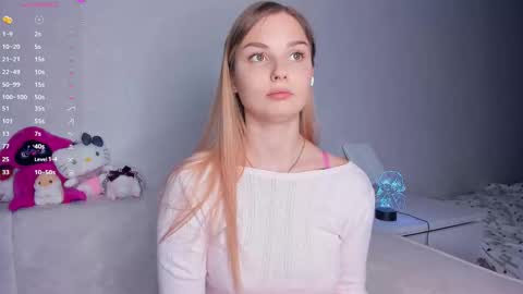 Snapshot of hidden_charm chatting on 02/09/26, 03:38 Elizabeth online show from 02/09/26, 03:38