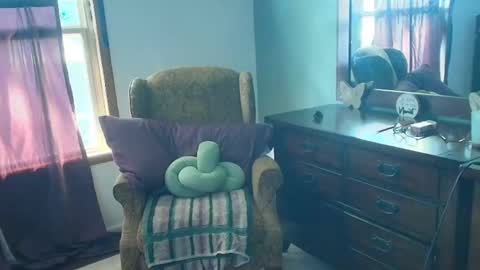 hidden_gold_milf online show from 09/28/25, 02:33