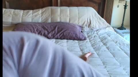 Snapshot of hidden_gold_milf chatting on 05/13/26, 11:55 hidden_gold_milf online show from 05/13/26, 11:55