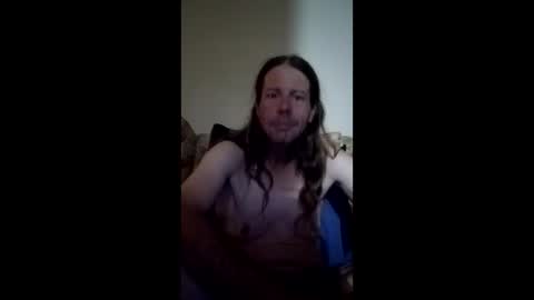 Snapshot of hiddenboner4u chatting on 02/14/26, 05:04 hiddenboner4u online show from 02/14/26, 05:04