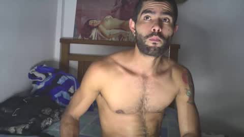 Snapshot of hideonbush051 chatting on 10/20/25, 02:56 hideonbush online show from 10/20/25, 02:56