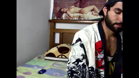 Snapshot of hideonbush051 chatting on 12/03/25, 05:00 hideonbush online show from 12/03/25, 05:00