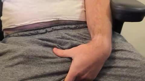 Snapshot of hifrommn1 chatting on 12/01/25, 04:23 hifrommn1 online show from 12/01/25, 04:23