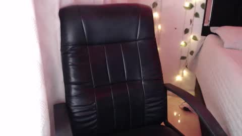 high online show from 11/07/25, 01:16